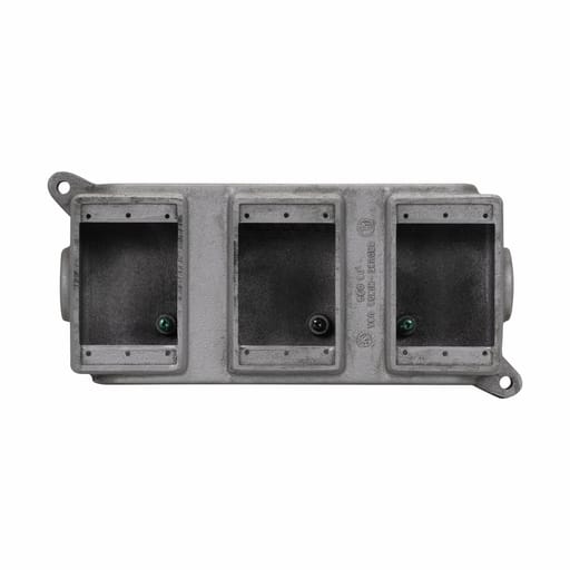Crouse-Hinds - Crouse-Hinds FD039 3 Gang, Deep Cast Device