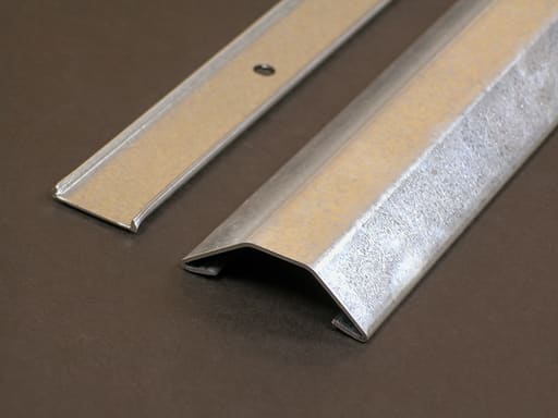 The Wiremold Co - Wiremold 1500-10 1-9/16 x 11/32" Galvanized Steel 1-Channel Overfloor Raceway Base and Cover