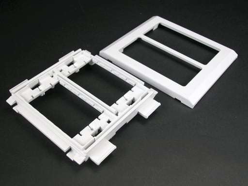 The Wiremold Co - Wiremold 5450 6 x 5-5/32" Ivory Non-Metallic Multiple Channel Raceway Device Bracket