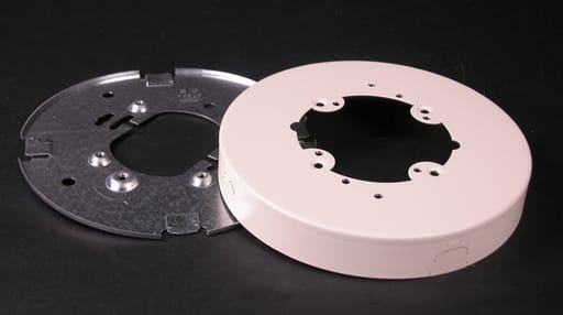The Wiremold Co - Wiremold V5739A 6-3/8 x 1" Ivory Steel 1-Channel Raceway Open Base Extension Box