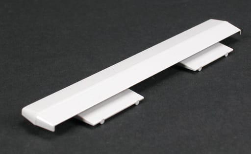 The Wiremold Co - Wiremold 5006WH 5-13/32 x 3/4" White Non-Metallic Multiple Channel Raceway Cover Clip