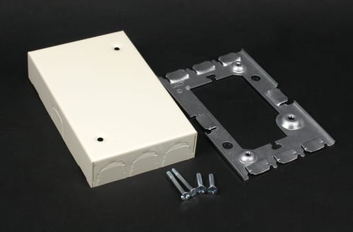The Wiremold Co - Wiremold V5760 4-5/8 x 2-7/8 x 15/16" Ivory Steel 1-Channel Raceway Blank Extension Box