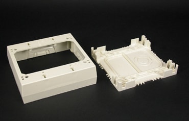 The Wiremold Co - Wiremold 2347-2 4-3/4 x 4-7/8 x 1-3/8" Ivory Non-Metallic 1-Channel Raceway 2-Gang Device Box