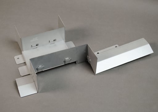 The Wiremold Co - Wiremold OFR48-4GX 12-1/2" Steel Multiple Channel 4-Gang Overfloor Raceway Crossover Kit