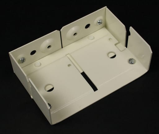 The Wiremold Co - Wiremold V4017 3-1/8 x 1-1/2" Ivory Steel Multiple Channel Raceway Internal Elbow