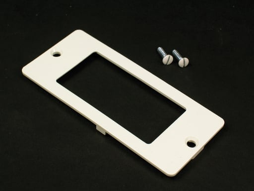 The Wiremold Co - Wiremold 5507R-WH Non-Metallic Rectangular White Faceplate