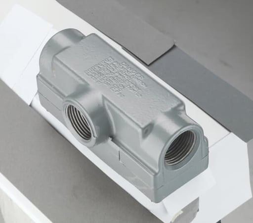 Thomas & Betts Co - RD EXT-2 3/4 CONDUIT BODY, DC AL,T