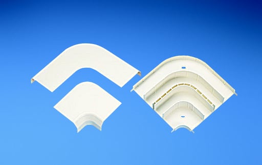 Panduit Corp - Panduit T702RAWH Right angle fitting. Used to join sections of Twin-70 raceway at 90 flat junctions.